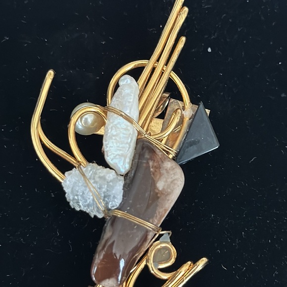 Custom brooch I did not get it tested has semi precious stones pearls crystals - Picture 5 of 13